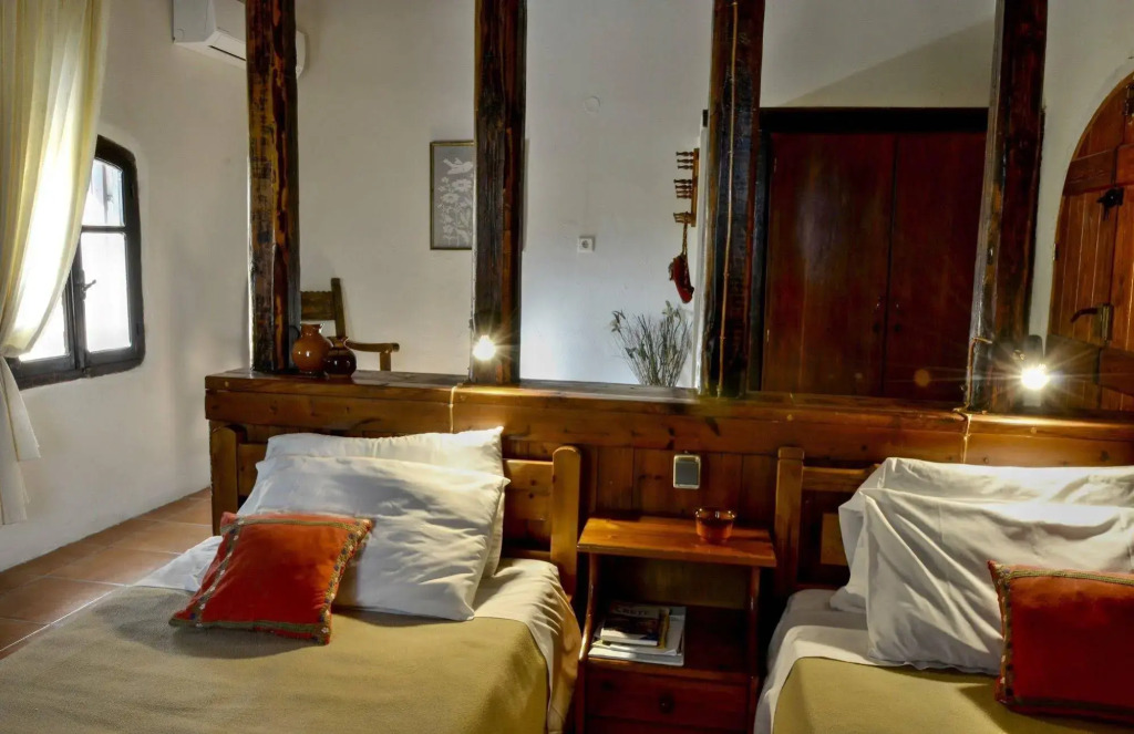 Anemole Traditional Cretan Villa