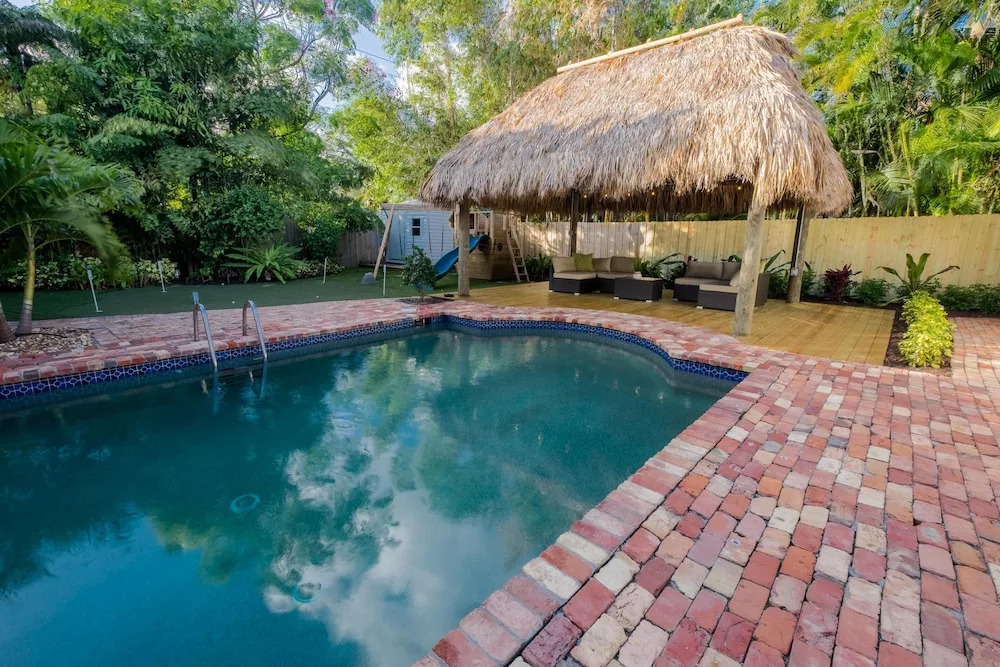 Teak House