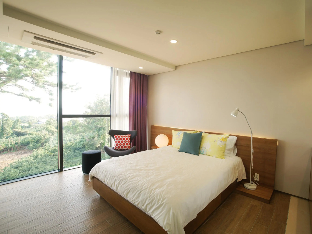 Jeju Bom stay & Art Gallery