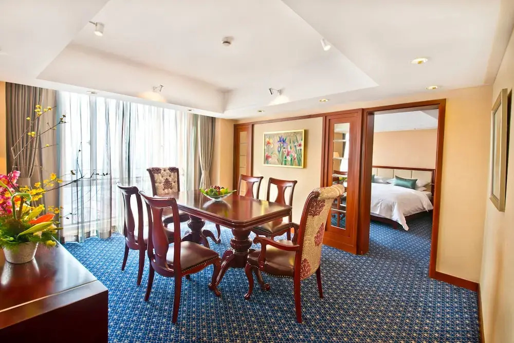 Shanghai hongqiao airport argyle hotel