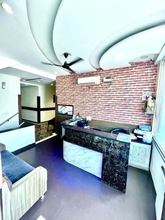 Hotel WoodCrest Chandigarh Zirakpur
