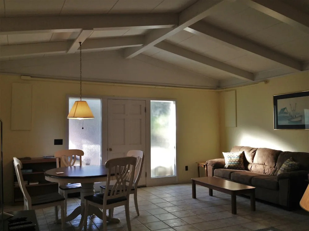 SEA Cottage Apartment by Jekyll Realty