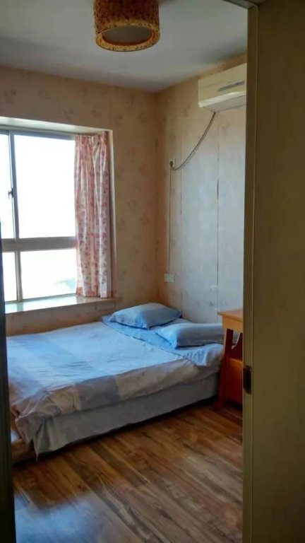 Apple Apartment