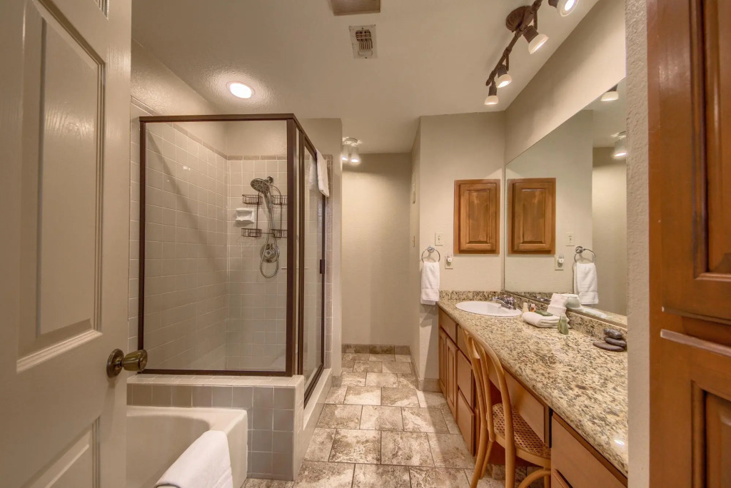 River Zen CW C207 in New Braunfels
