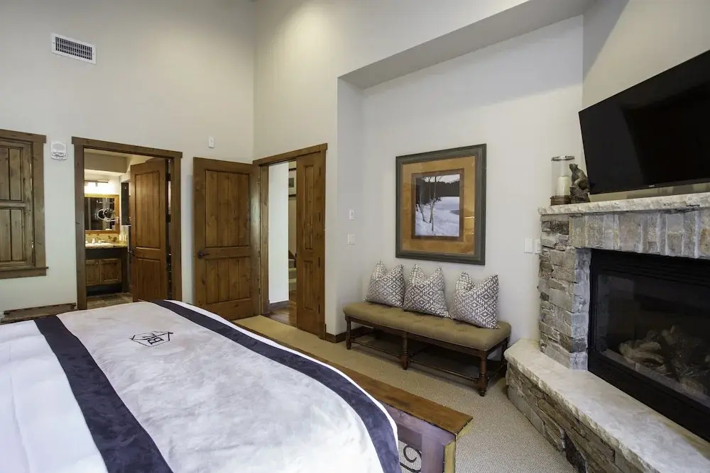 Silver Baron Lodge 3 Condo Bedroom with Spa by Deer Valley Resort