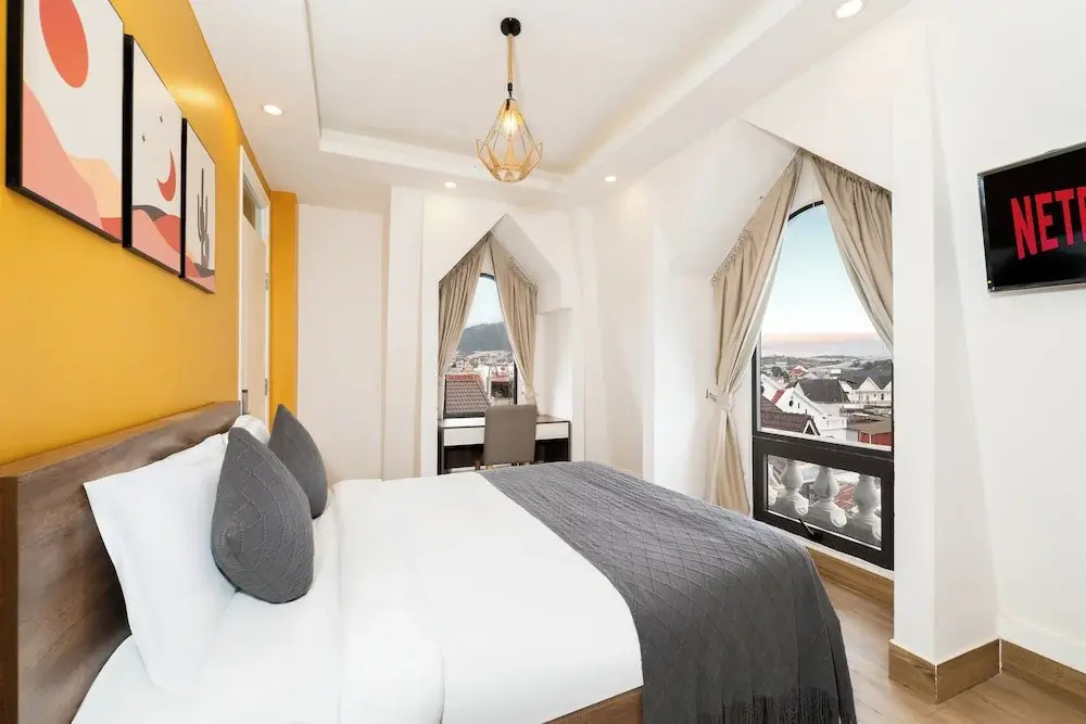 Xuân Mai Hotel