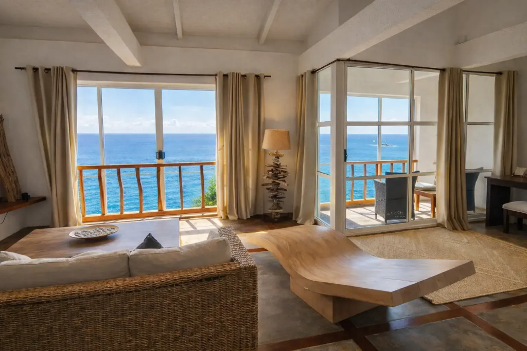 Bliss Hotel