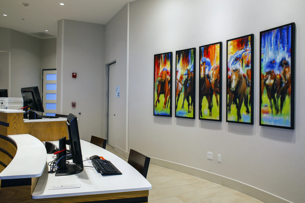 Holiday Inn Express & Suites Downtown Louisville by IHG