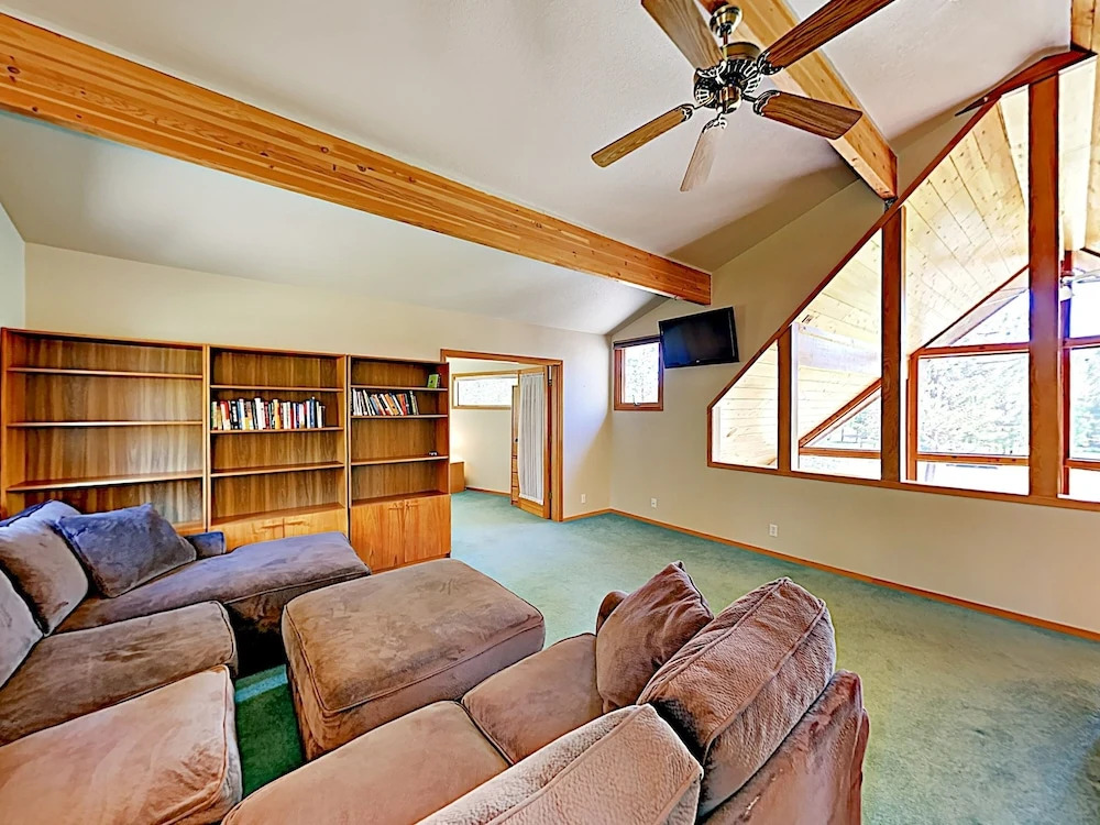 River Hideaway W/ Boat Slip, Kayaks & Hot Tub 4 Bedroom Home