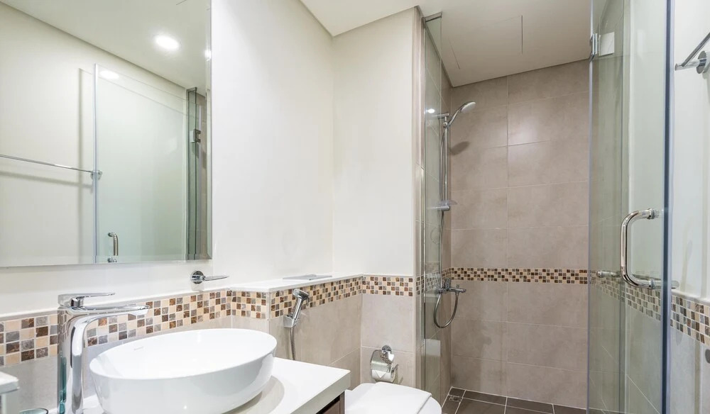 Elegant 1BR Apt Near Down Town