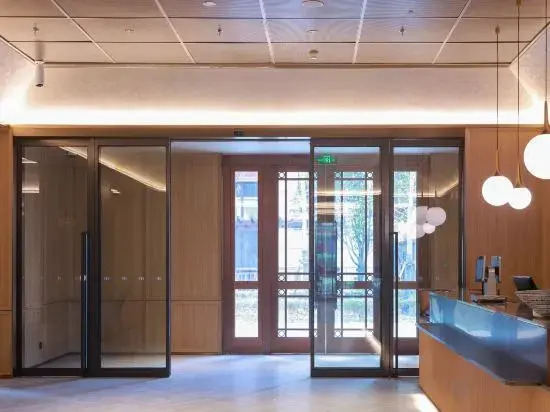 Orange Hotel (Shanghai Hongqiao Hub Lianyou Road)