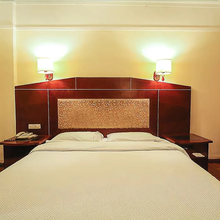 Overseas Chinese Hotel Haikou