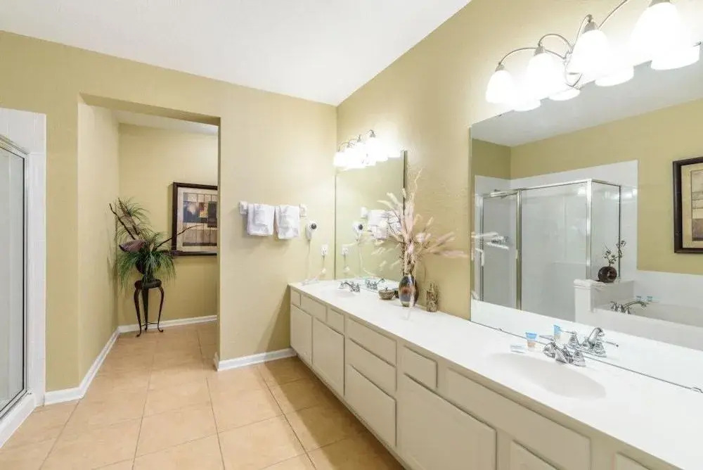 5012 Shoreway Loop #108 - 4 Br condo by RedAwning
