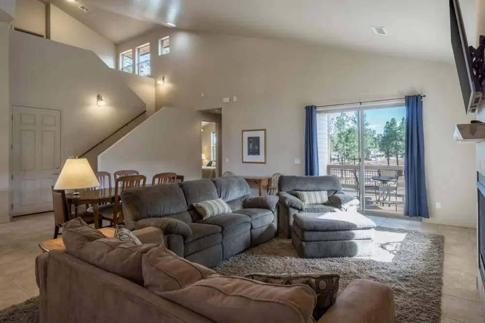 Pine Hollow Retreat