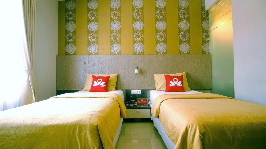 ZEN Rooms Near PVJ