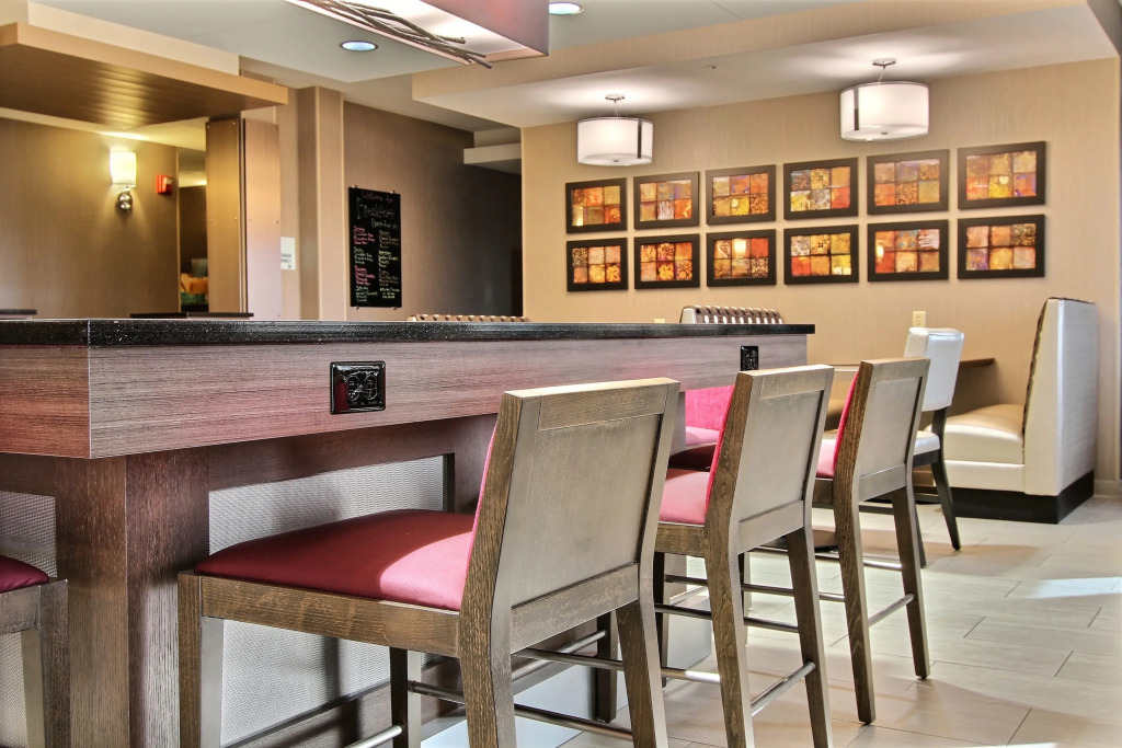 Holiday Inn Express Fargo - West Acres by IHG
