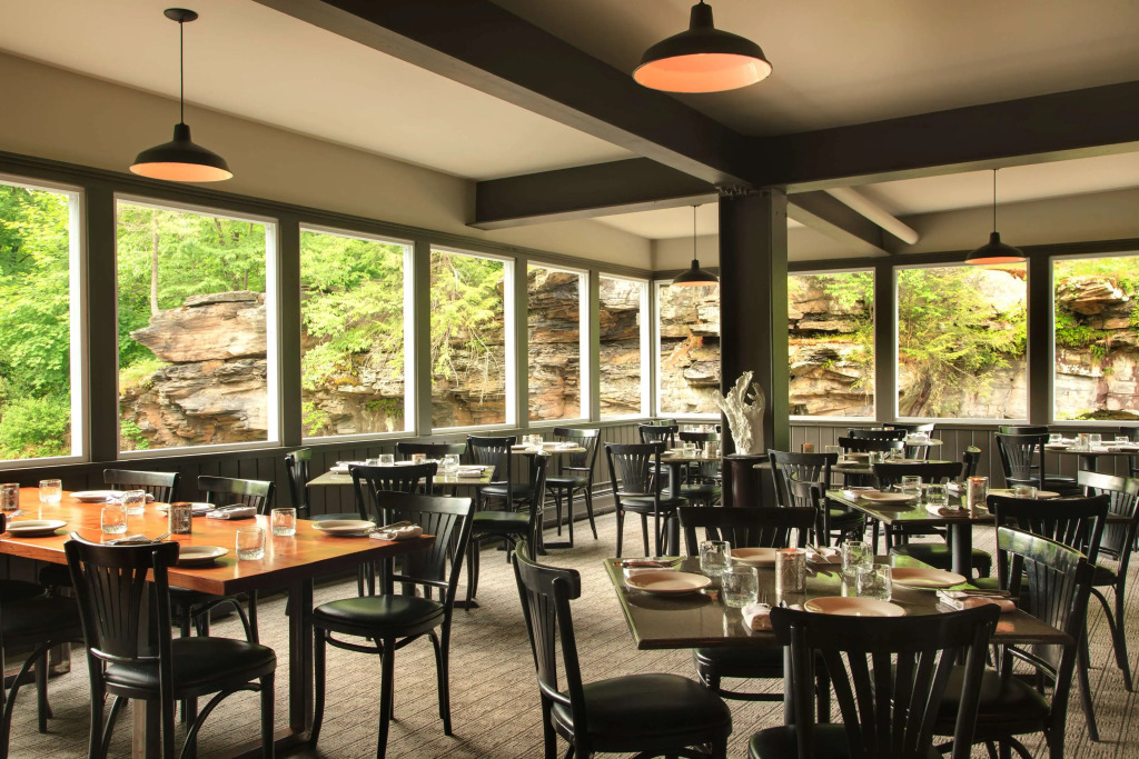 Ledges Hotel