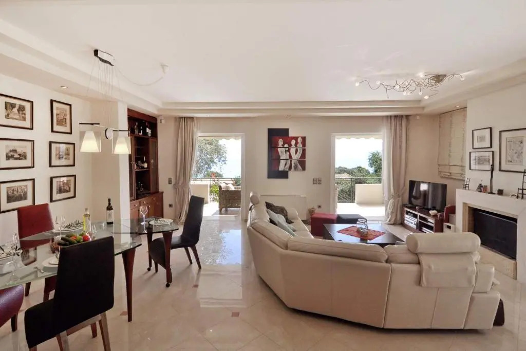 Villa Iris
