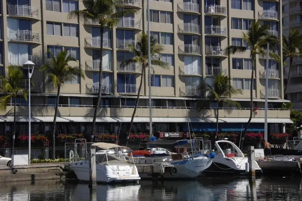 Ilikai Marina 482