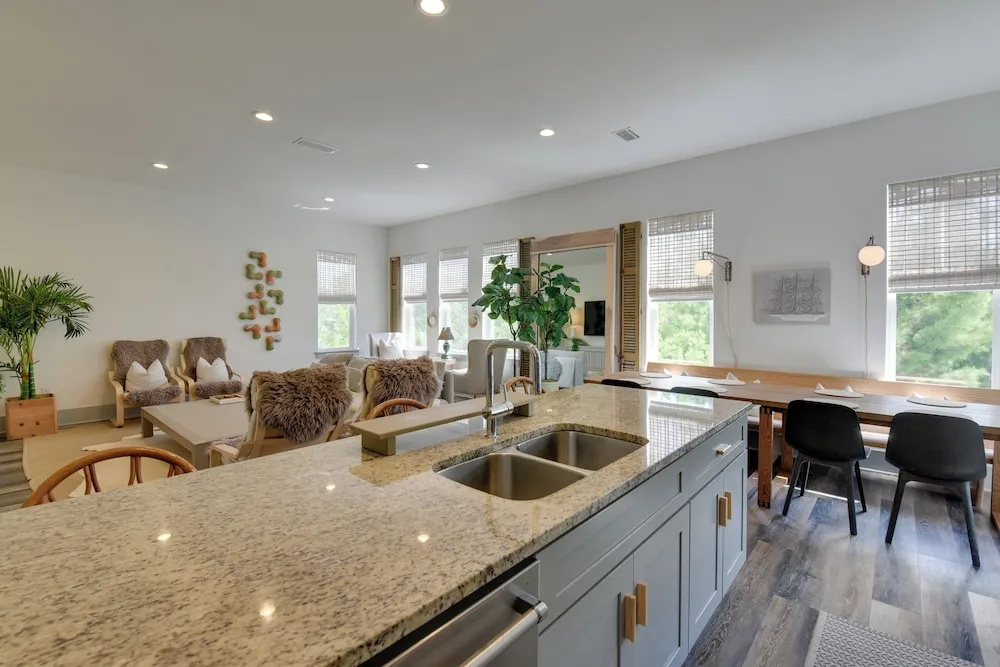 Beach House Right off 30 A w/ Golf Cart!