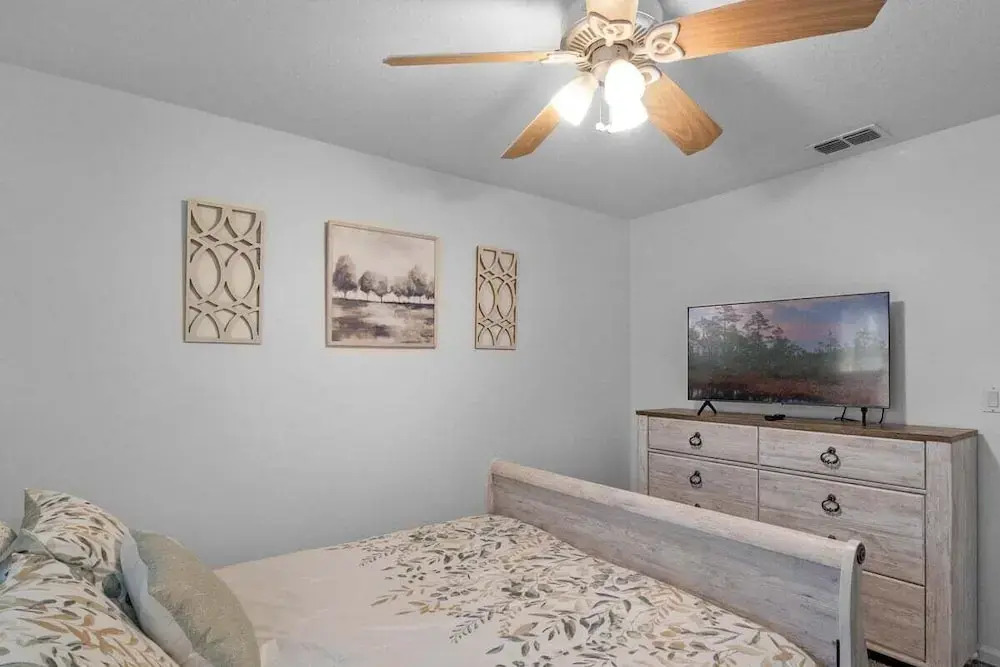 15730 BAY Vista Drive Clermont, 4bed