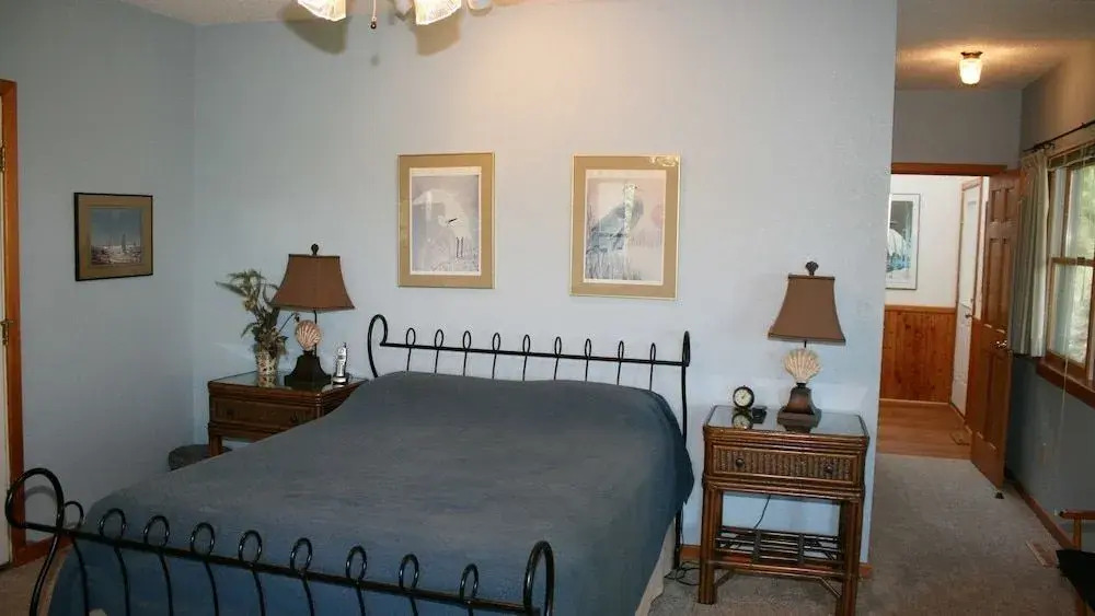 Zephyr - 5 Br Home
