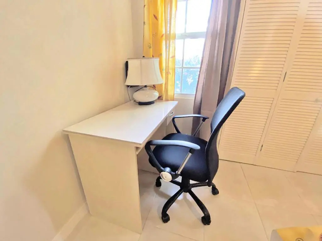 The Gem is located a few minutes walk to the gorgeous Bottom Bay Beach