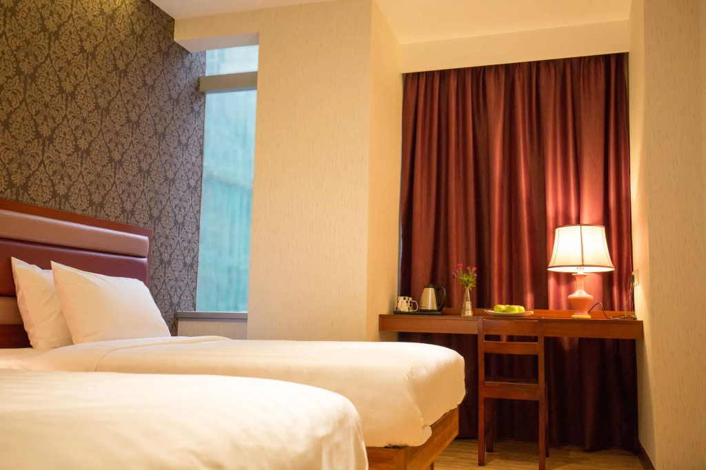 Отель Metro Winner Hotel