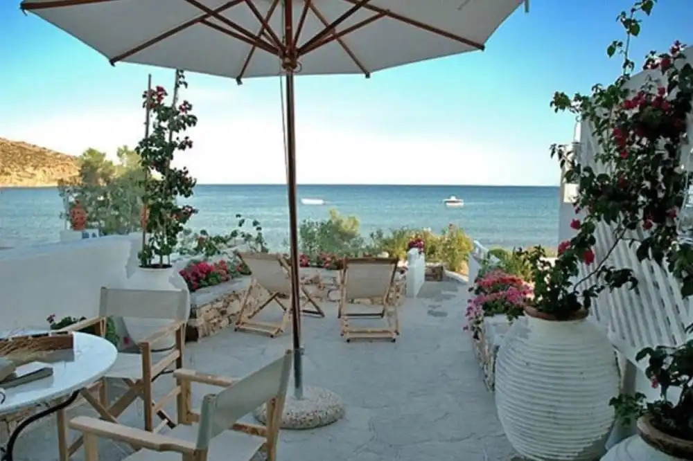 Villa Glaros