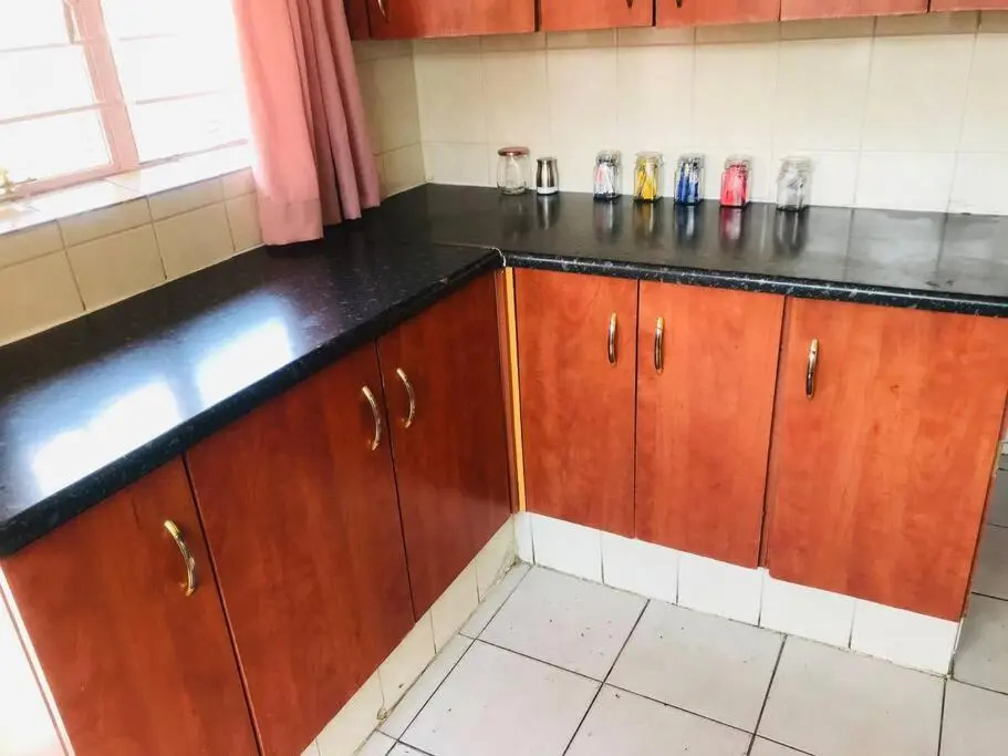 Stunning 2 bedroom guesthouse available