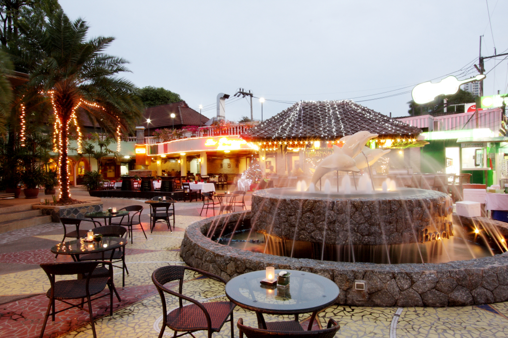 Thara Patong Beach Resort & Spa
