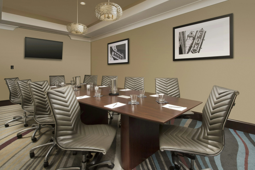 Embassy Suites by Hilton Atlanta Airport