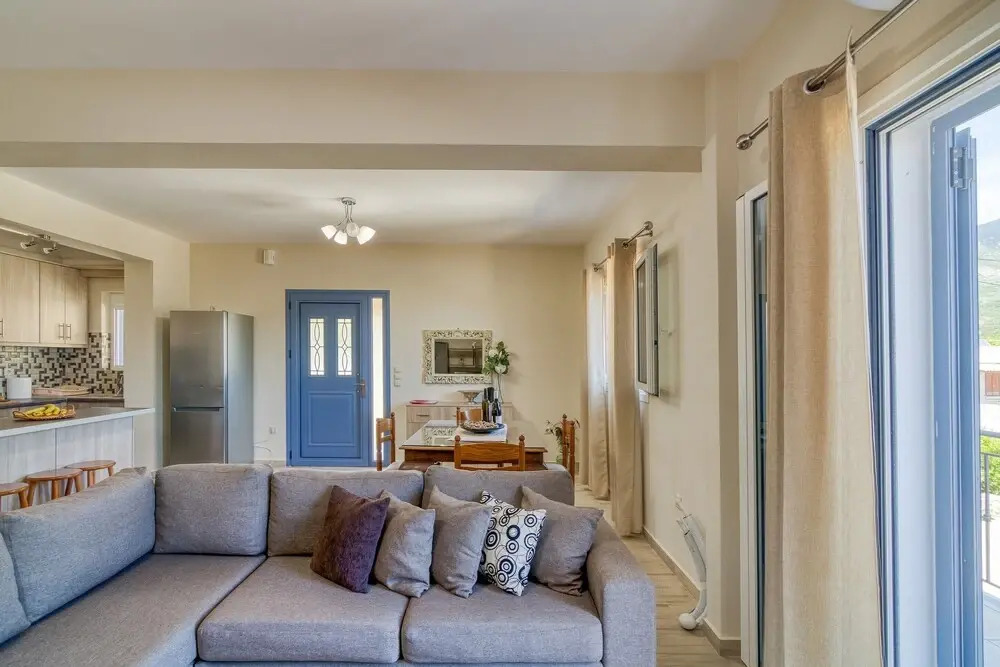Aggelos Cozy Apartment few min From sea