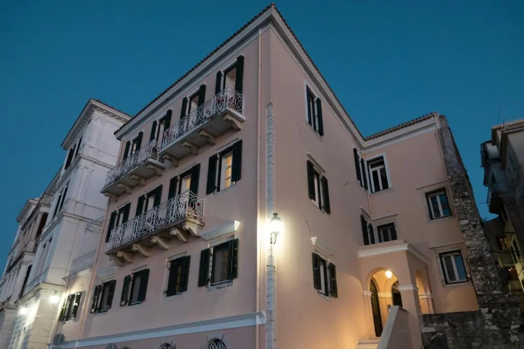 The Corcyraean Luxury Seafront House & Yard