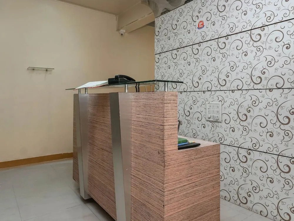 OYO 33421 JayShree Executive Restaurant & Lodge