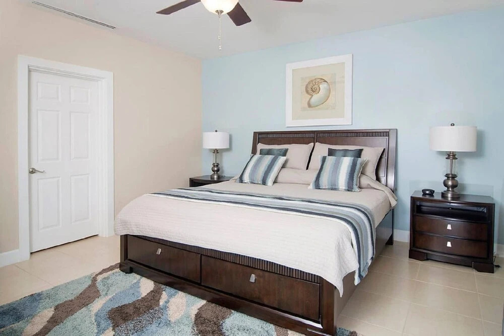 Beautiful 2 Bedroom Pacifico Condo by the Pool