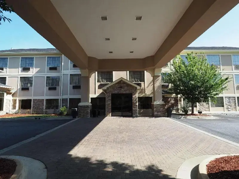 Best Western Mountain Villa Inn & Suites