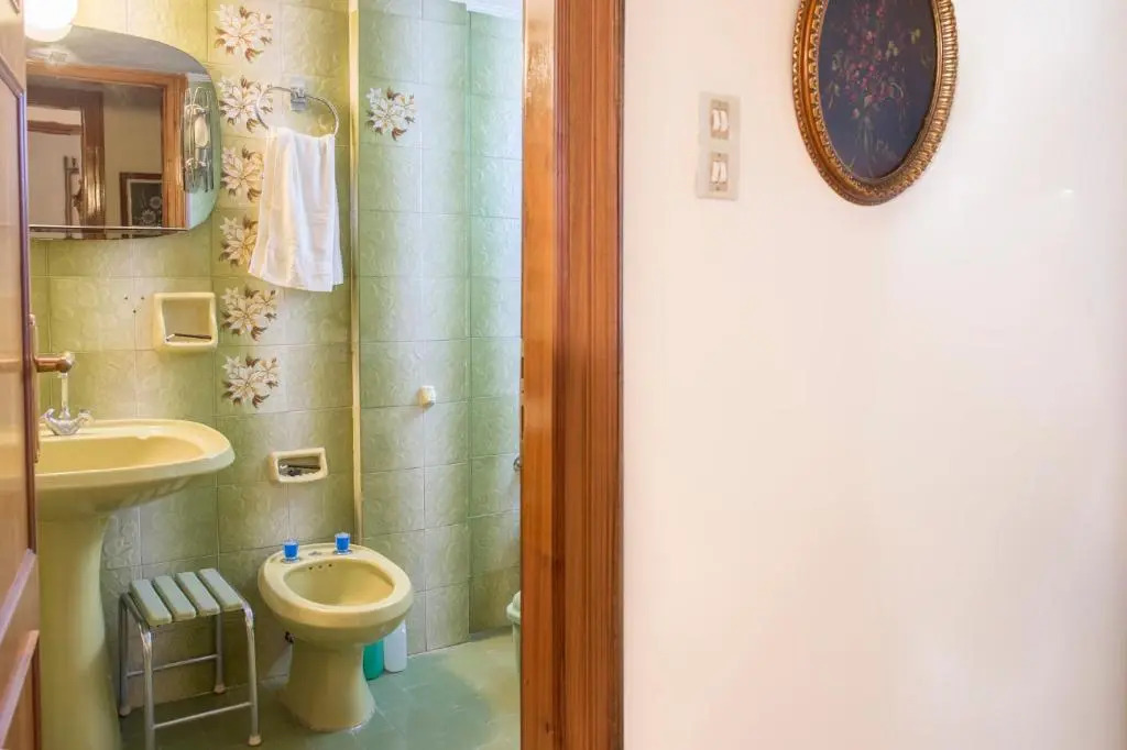 Apartment Βυρωνος