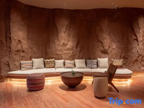 Отель Zhangjiajie Qishi Li Cave Homestay