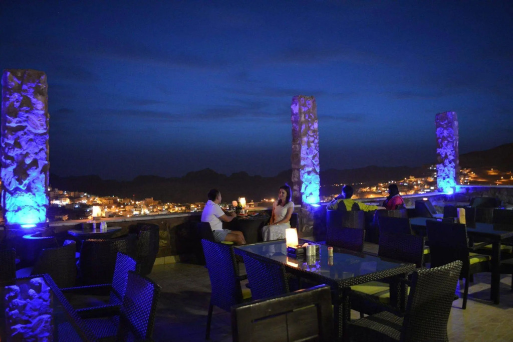 Tetra Tree Hotel