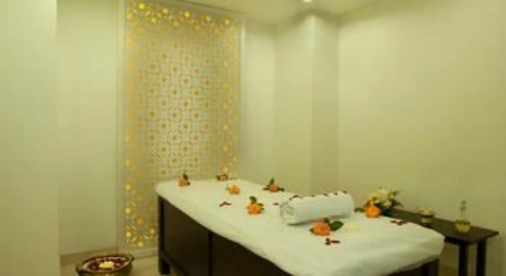 Lemon Tree Hotel Shimona Chennai