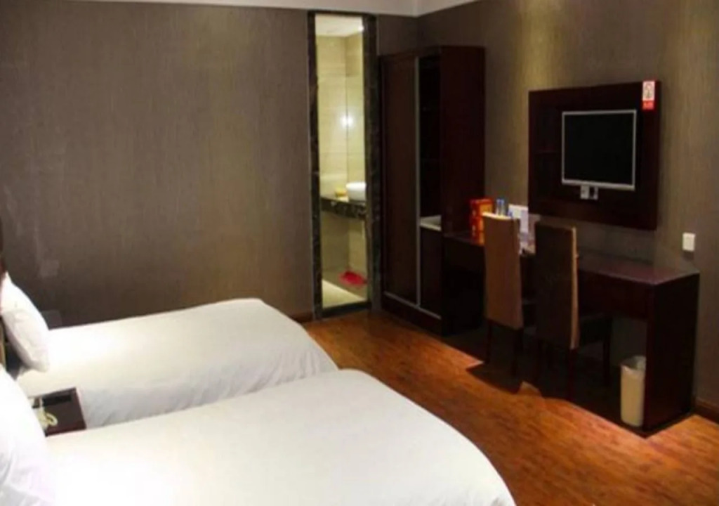 Greentree Inn Hubei Wuhan High Speed Rail Station Express Hotel