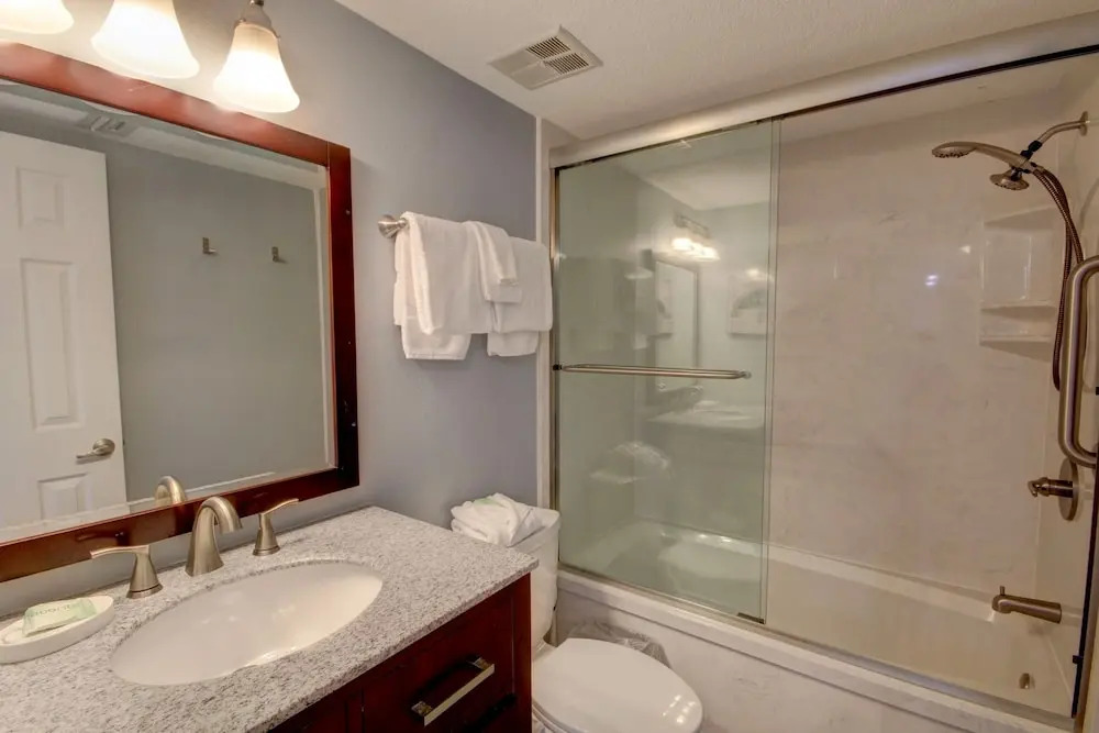 448 El Matador 2 Bedroom Condo by RedAwning