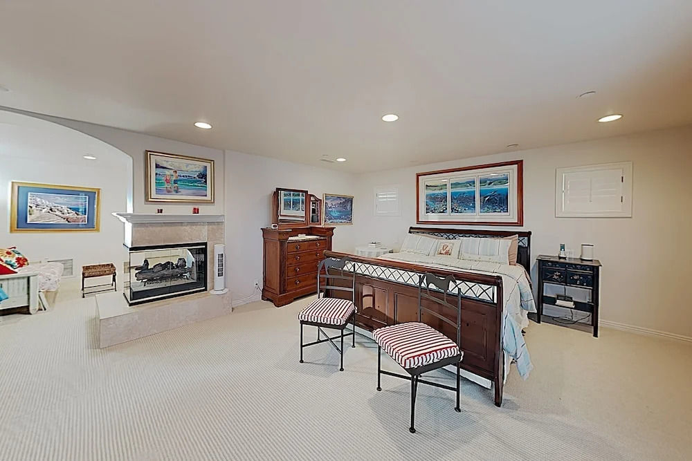 New Listing! Hillside Beach House w/ Ocean Views home