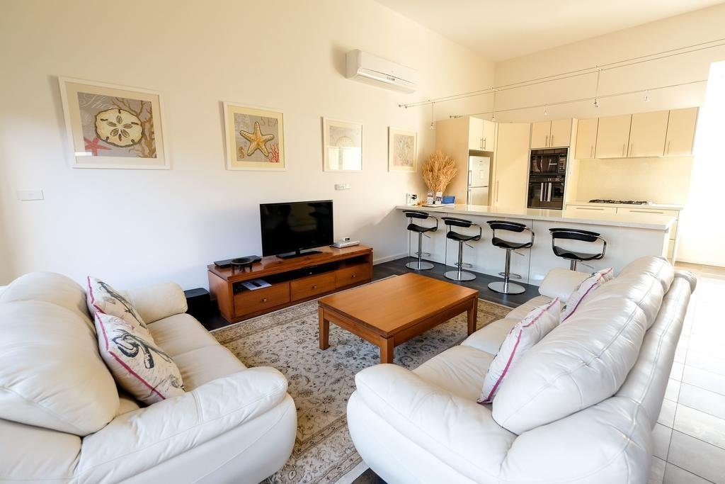 Whitesbeach Guesthouse