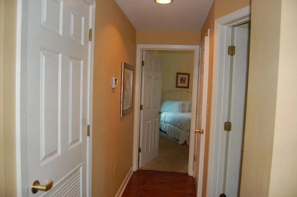 Legacy1-0608 3 Bedrooms 3 Bathrooms Condo