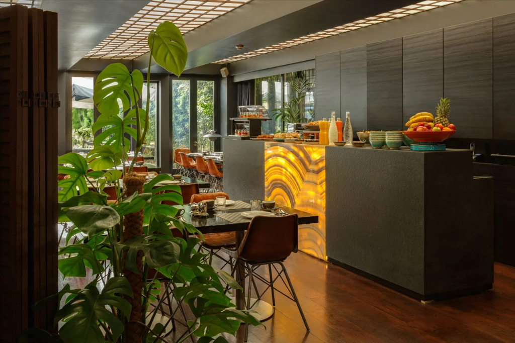 Hotel 55