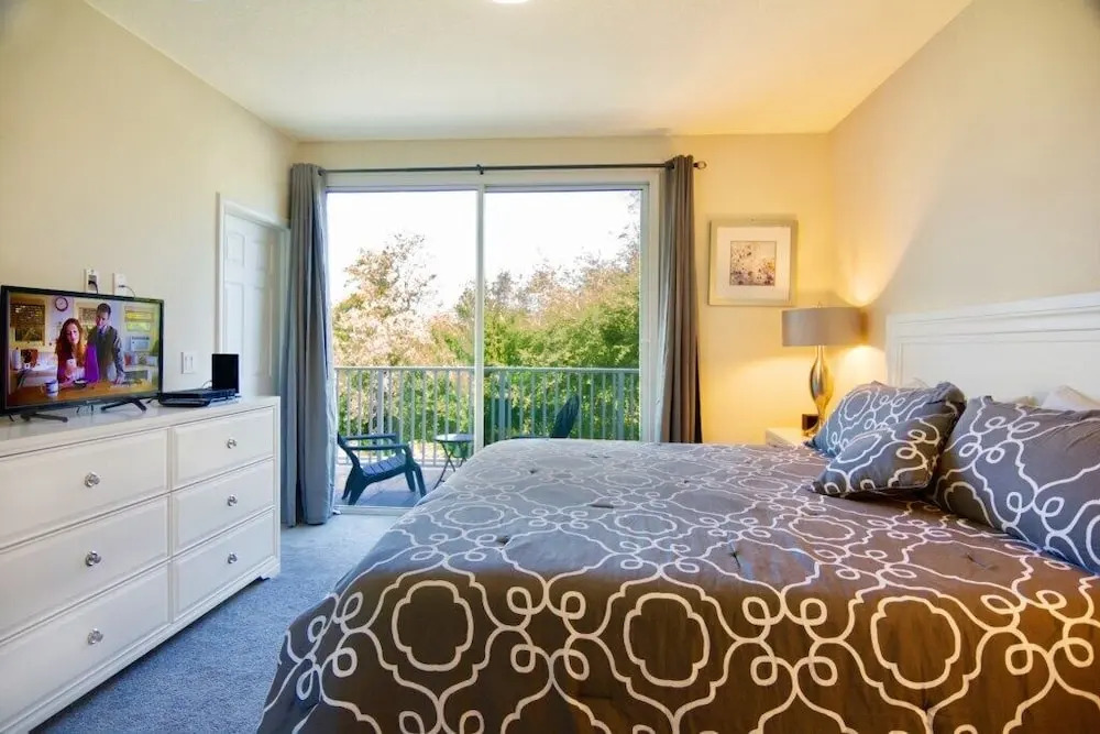 3-Bedroom Villa in Four Corners 1538TA