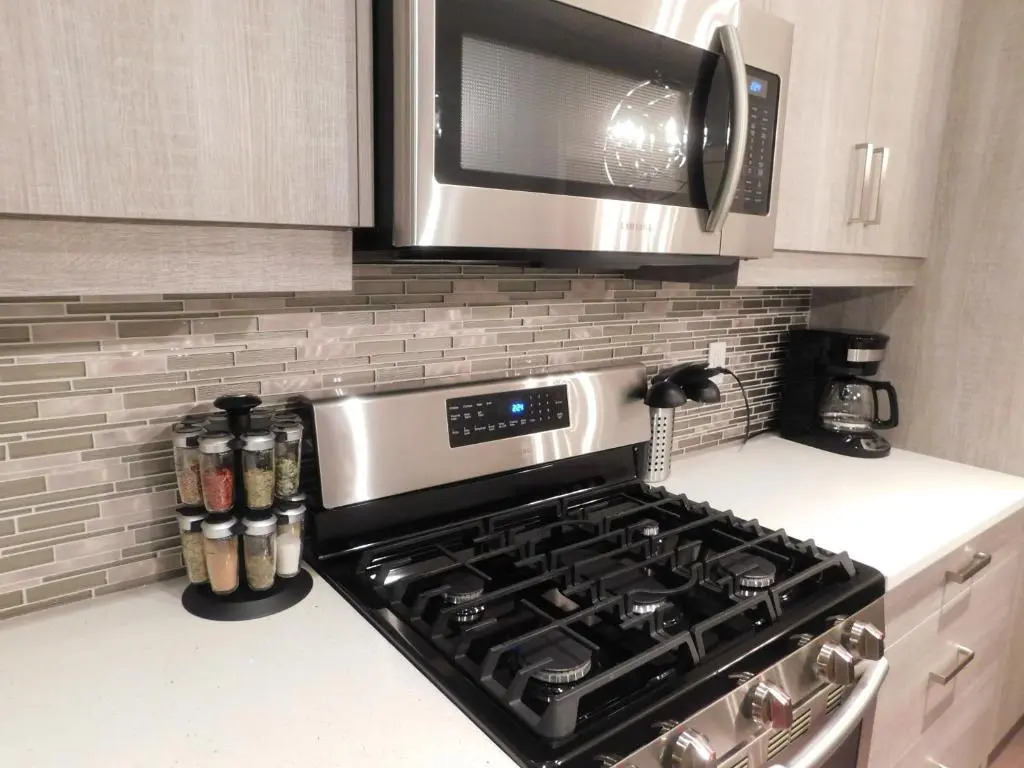 Three-Bedroom House with Balcony #33 Sunalta Downtown