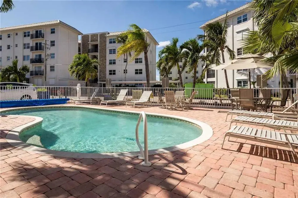 Seahorse 3, 3 Bedrooms, Sleeps 8, Pet Friendly, Heated Pool